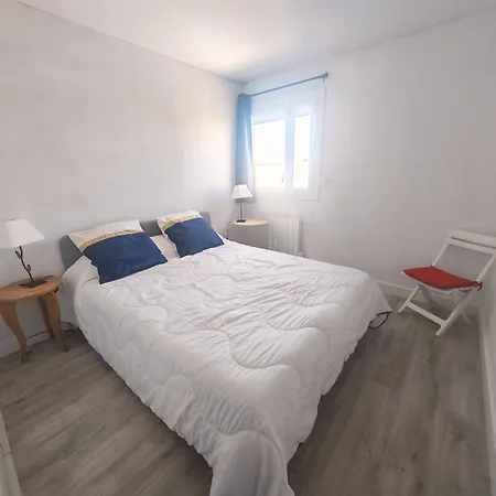 Appartement T3 Avec Parking, Vue Mer&montagne - Fr-1-794-180 *